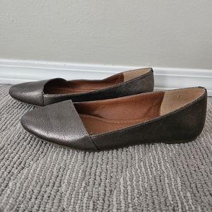 Lucky Brand leather pewter flats, size 9